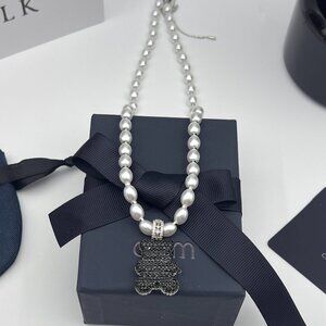 🐻 APM Monaco Pearl Necklace